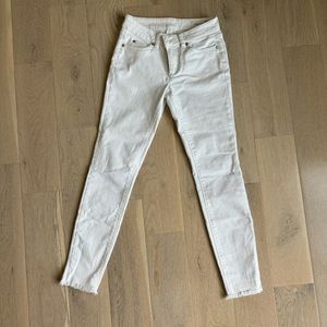 Vince Camuto PETITE 25/0 P white jean pants